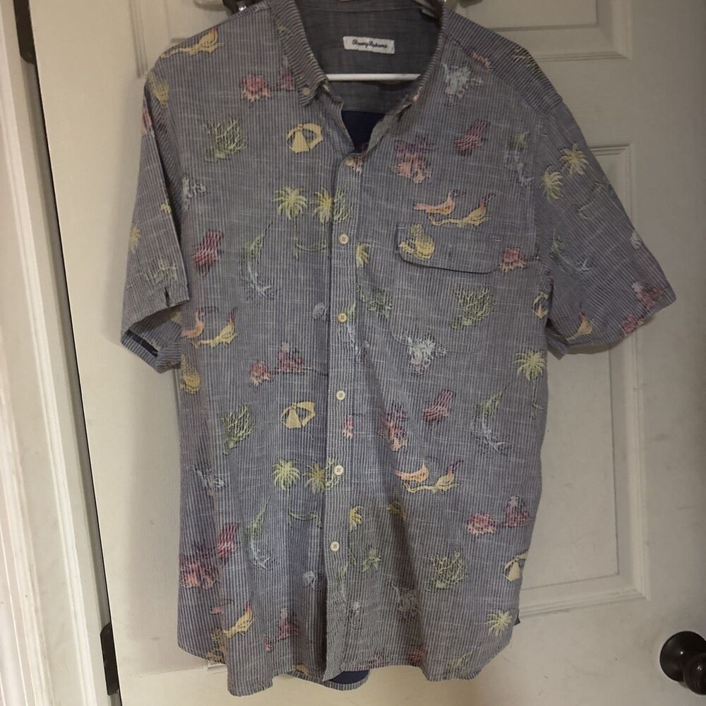 Tommy Bahama Ocean Sea Creatures Seersucker Hawaiian Short Sleeve Shirt Size L